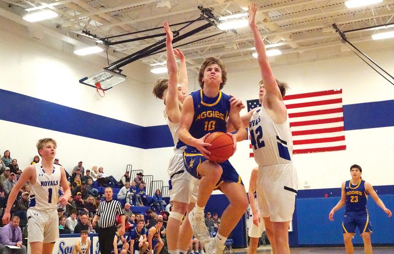 Velva staves off Royals’ rally 6157 News, Sports, Jobs Minot Daily